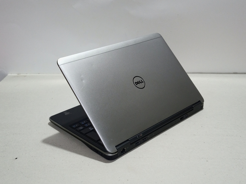 Dell Latitude E7240 Intel Core i7 8GB RAM 256GB SSD – Samsteck